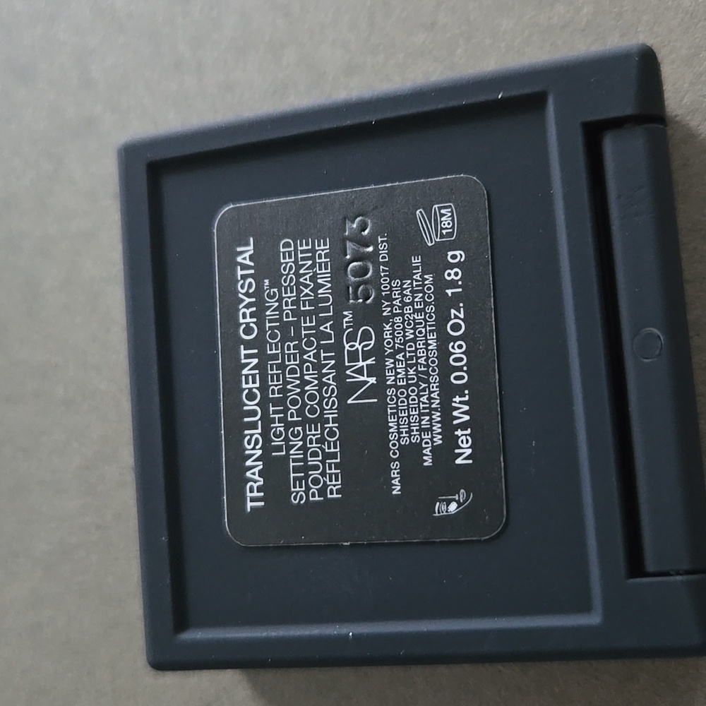 New In Box NARS Light Reflecting setting Powder Press Powder Compact Mini Trvl - Picture 4 of 9